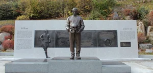 손기정 탄생 110주년 추모 조형물 제막식