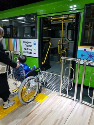 앱으로 저상버스 승하차 예약한다