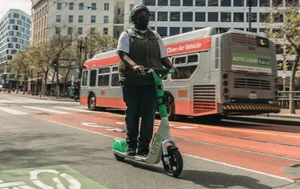 “전동 스쿠터 금지냐 허용이냐”…파리의 선택에 전 세계가 주목