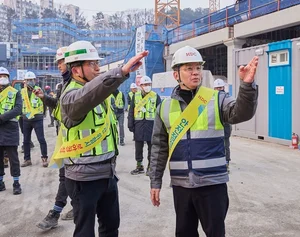 HDC현산 최익훈 대표, 안전 최우선 강조 현장경영