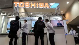 도시바, 2조엔에 팔리나..사모펀드 매입 제안서 제출