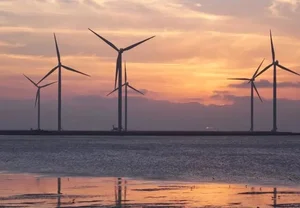 풍력 터빈 높이가 280m..파리 에펠탑 '턱밑'