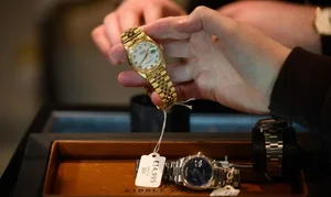 인기얻는 대체투자 '중고 롤렉스'..수익률 S&P500 능가