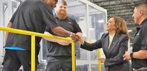 해리스 美부통령, 한화솔루션 조지아 공장 방문