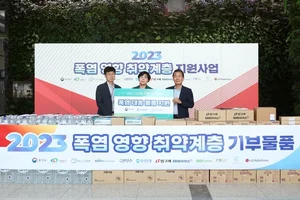 우리은행, 폭염 취약계층에 물품 전달