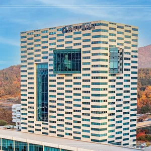 서울 아파트값 상승폭 축소...지방은 낙폭 확대