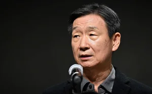 황현식 LGU+ 사장 상반기보수 10.6억..성과급 5.5억원' ↓'