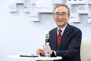 '주주도 고통분담해야'..KT 목표가' ↓'