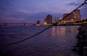 뉴올리언스에 닥친 식수 위기…미시시피 강 준설로 바닷물 침투