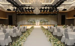 무료 웨딩홀 '하나 그랜드홀 명동'서 첫 결혼식