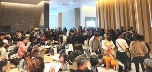 호(湖)품아 아파트 '군산 레이크시티 아이파크' 견본주택에...구름 인파