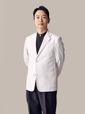 초고도근시와 고도난시까지 적용 가능한 렌즈삽입술