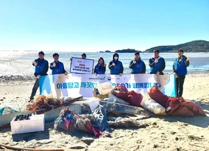 BBQ, '비치코밍'으로 올해 반려해변 활동 마무리