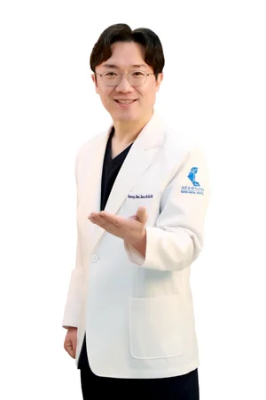 원데이 임플란트, 수술 당일 기능성과 심미성 동시 회복