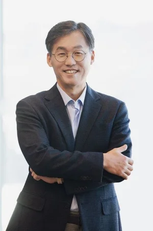 케이뱅크 새 행장에 최우형 전 BNK금융지주 전무