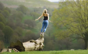도시 경제수준 vs. 행복도 '불일치'