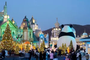 에버랜드 초대형 판다 '자이언트 바오' 인증샷 성지 등극