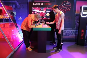 삼성전자, '오징어게임: 더 트라이얼' 체험존에 8K TV·S23 울트라 등 IT 기기 제공