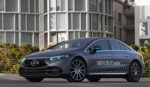 빨간 '브레이크燈' 처럼 자율주행시 청록색 불 켜진다