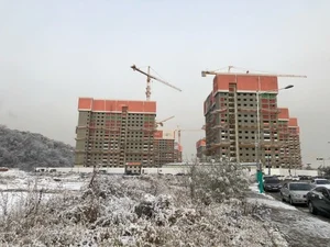 건설 ·증권주, 동반 약세..당국 