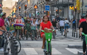 교통량 확 줄인 파리‧바르셀로나‧브뤼셀의 '비결' 배워야