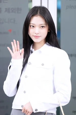 [포토] 뉴진스 해린, 청순미로 인천공항 사로잡았다.