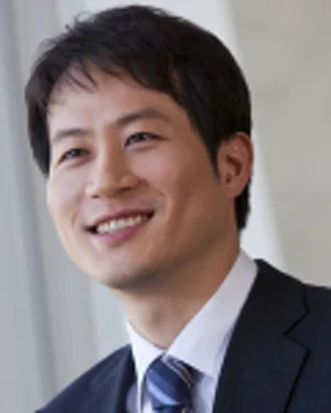 금호석유화학, 1, 2차전 완패한 조카 행동주의펀드와 편먹고 재등장