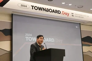 KTis, “연내 디스플레이 7만대, 매출 5백억 목표”