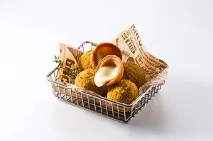 치킨과 꿀조합 bhc치킨 ‘치즈볼’ 4000만개 판매