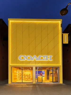 코치, ‘코치 성수 팝업’ 오픈..글로벌 앰버서더 이영지 참석