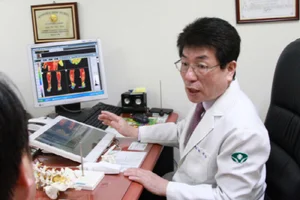 고령화로 늘어가는 퇴행성 질환 ‘척추관협착증’ 꼭 수술해야 할까