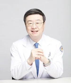 인공관절 수술 후 회복 집중 위해선?