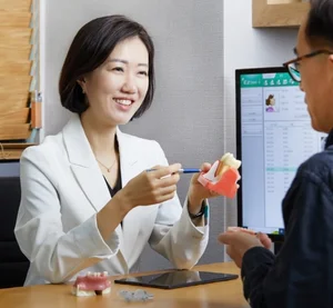 고령층 임플란트와 치과 스케일링, 건강보험 적용 대상 및 조건은