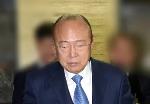 회장님 수행비서 방수명 한화 사장 상반기 72억 수령 '연봉킹'