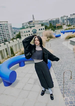 [포토] 손나은, 가을 하늘 아래 자유 만끽...제이제이지고트 화보 공개