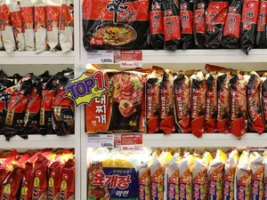 농심 '보글보글 부대찌개면' CU 재입점