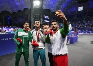 갤럭시Z플립6, 파리 패럴림픽 승리순간 담다