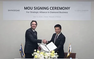 신세계百, 다이아몬드 사업 확대...글로벌 도매업체와 파트너십 체결