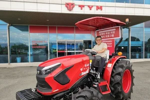 TYM, 귀농퇴사자에 농기계 지원..1호에 품질보증부 출신 정재연씨