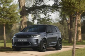 '차박 더 안락하게' '2025년형 뉴 디스커버리 스포츠' 출시