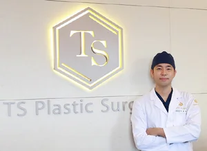 구축코라면 자가늑연골 활용 코재수술 고려