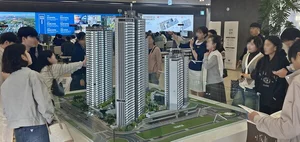 청주테크노폴리스 '힐데스하임 더원' 주말 3일간 1만 7000여 명 몰려