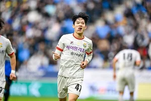 토트넘 이적 '양민혁' 손흥민 후배 되더니 1위