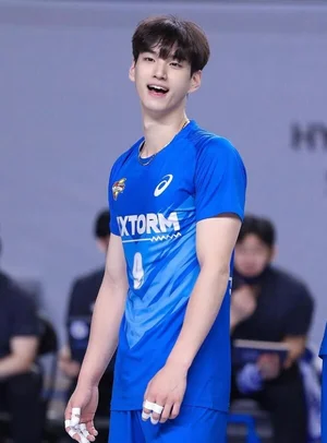 임성진, 남자 배구 팬 투표 1위…김민재와 465표 차이