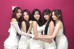 피프티피프티 1위…에스파에 1천표 앞서, QWER 화력 부족