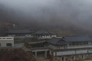 LG전자, 산불 피해 고운사에 모듈러 주택 기증