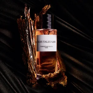 ‘라 콜렉시옹 프리베 크리스챤 디올' 새 향수 한국 출시