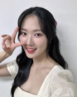 ‘레전드 여배우’ 팬 투표 진행 중…김혜윤·임지연 선두권 유지