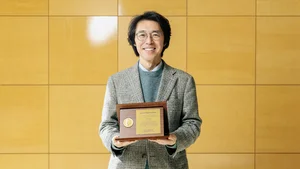 SK하이닉스 이강욱 부사장, 기업인 최초 '강대원상' 수상