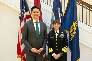 HD현대 정기선 수석부회장, 美 해군사관학교 방문